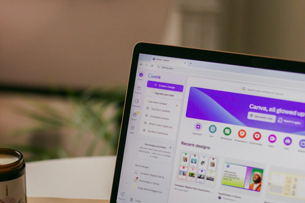 membuat website di canva